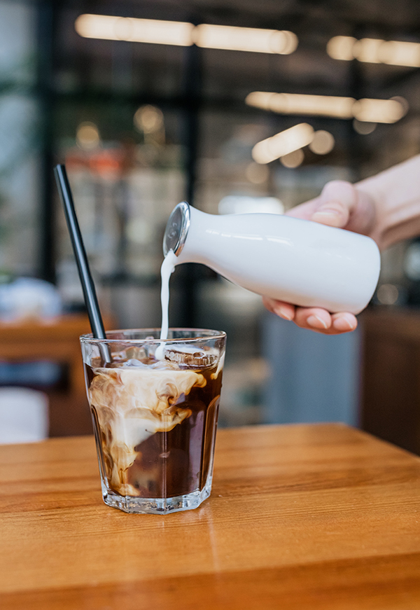 How to make an iced coffee at home