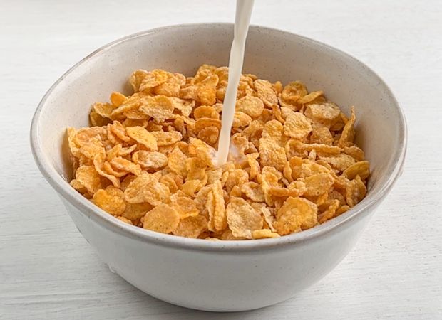 We compared Kellogg's Corn Flakes to other retail brands - Food24
